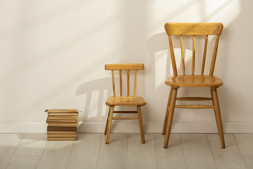 krzesła drewniane częstochowa